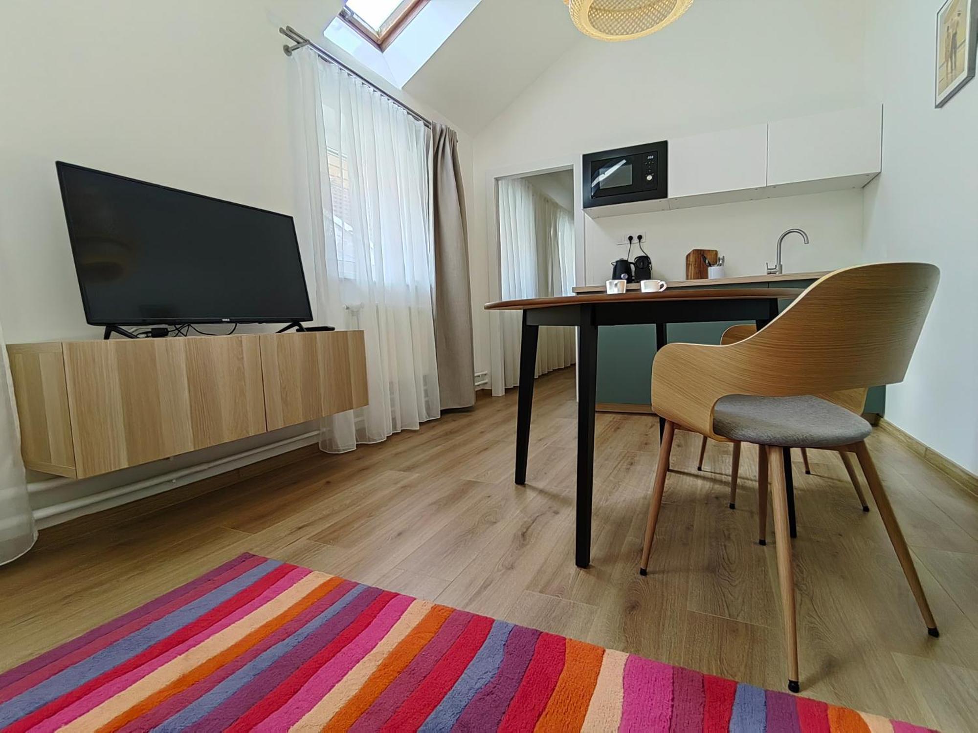 Atlas Apartment No2 With Free Parking And Ac コシツェ エクステリア 写真